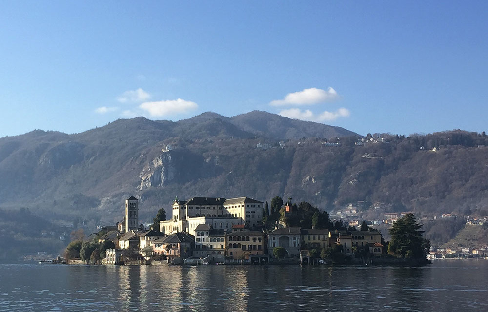 LAGO D’ORTA: PER UNA GIORNATA ROMANTICA