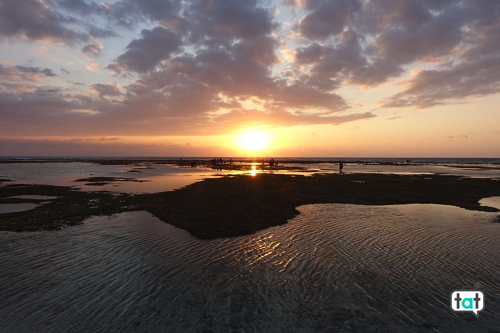 talk about travel gili trawagan spiaggia mare tramonto pescatori