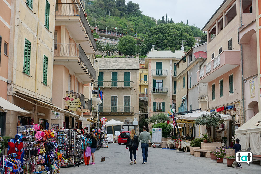 pietra ligure piazzetta