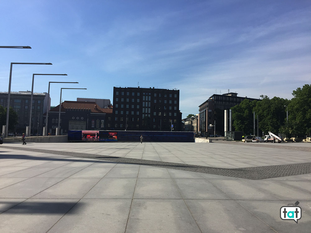 tallinn piazza della liberta