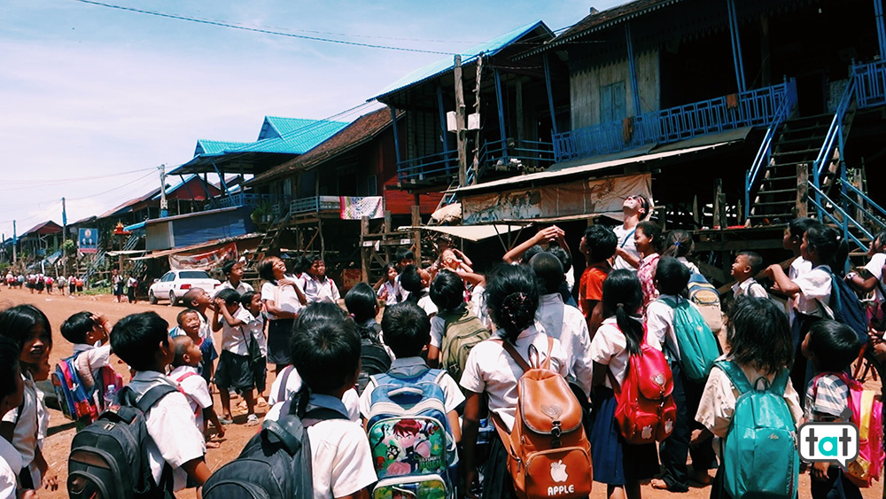 Bambini a Kompong Khleang