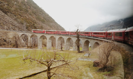 IL TRENINO ROSSO DEL BERNINA: LA FERROVIA RETICA DA TIRANO A ST. MORITZ