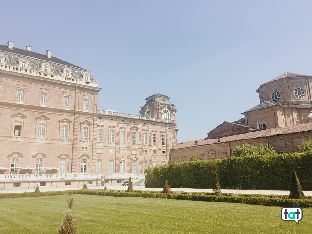 Vista della Reggia Venaria dai giardini